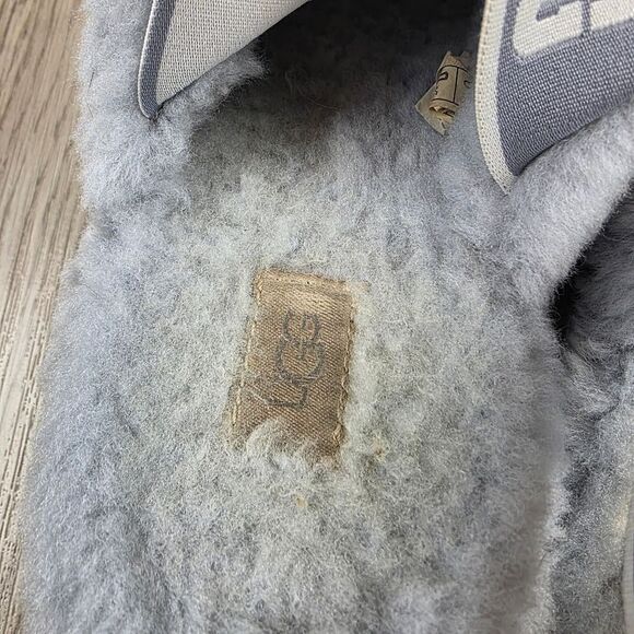UGG Fluff Yeah Slides Size 10 - Picture 7 of 9